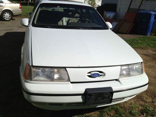 1990 ford taurus sho 5spd only 58000 miles priced to sell!!! no reserve!!