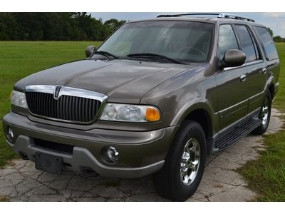01 lincoln navigator only 48k miles, third row, 4x4, 1 owner, tow pkg, leather