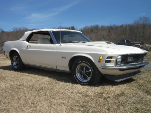 1970 mustang convertible 302 holley 4v, auto, ps,pt,magnums, spoiler, hood scoop