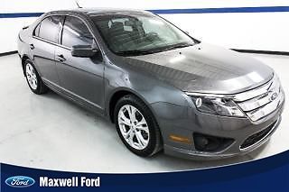 12 ford fusion se comfortable cloth seats, clean carfax, we finance!