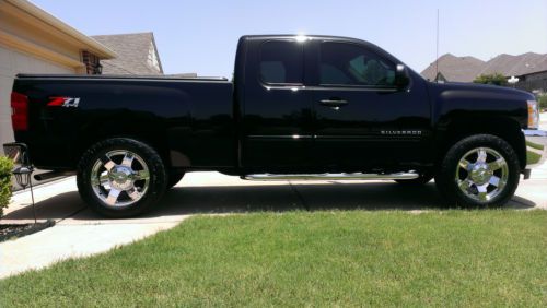 2013 chevorlet silverado extended cab 4x4 z71 super low miles fully loaded chevy