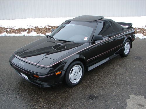 1986 toyota mr2 sunroof,leather, only 83,400 actual miles!!!!!