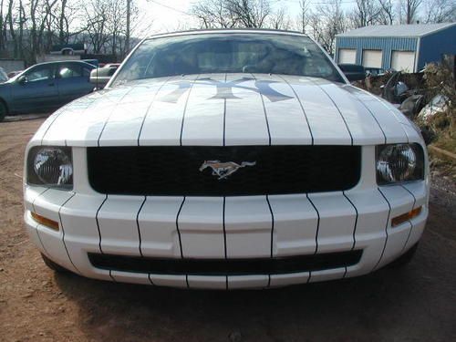 2005 ford yankee mustang convertable   number 29 of 60 made