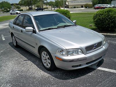 2001 volvo s40,turbo,auto,cold a/c,pwr windows,only 83k miles,$99.00 no reserve