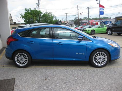 2012 focus electric 1,800 miles lowest price on ebay will not last