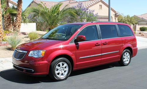 2011 chrysler town &amp; country touring van with 12k miles and factory warranty!