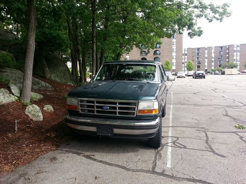 1993 ford bronco xlt hard to find has 4x4 no reserve