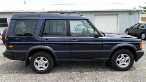 1999 land rover discovery series ii ,7 passengers,low miles,no reserve.