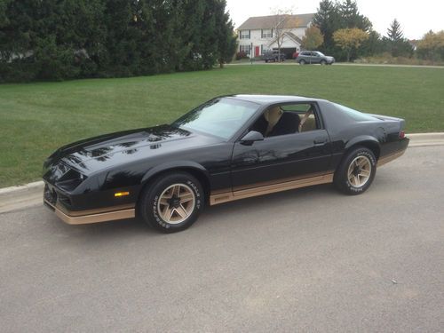 1983 chevy camaro z28 - 5.0 liter (305 cubic inch) v8 automatic, 7k actual miles