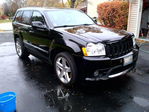 Srt8 low mile adult owned warranty included
