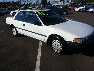 93' 2 door coupe 55k miles rare save gas automatic transmission moonroof clean