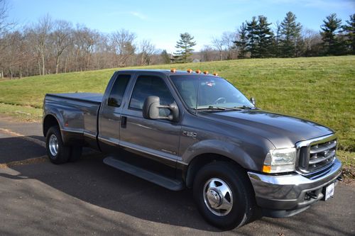 2002 ford f-350 lariat dualley 7.3 diesel