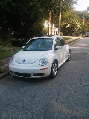 2008 vw new beetle triple white special edition