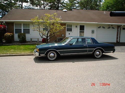 1984 caprice excellantt  condition , has never seen the rain