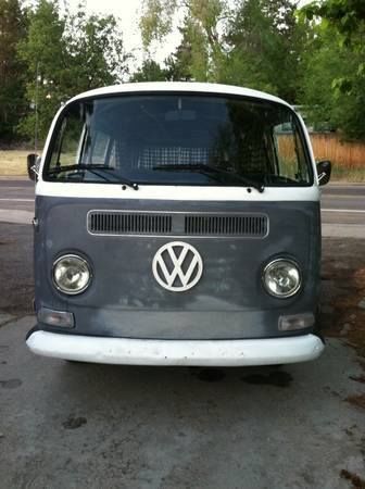 71 vw bus. runs good. body in good condition. has great potential!!!